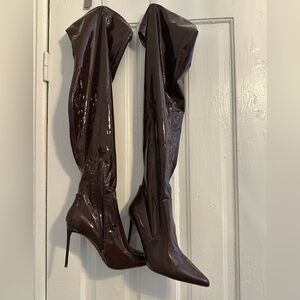 Over the knee leather boot - Steve Madden.